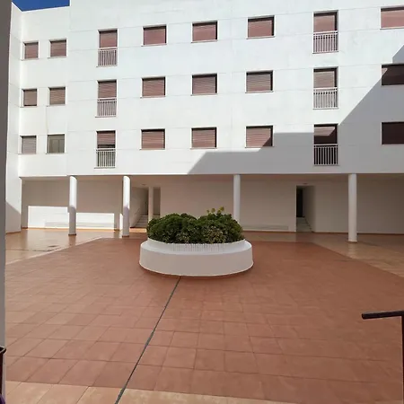 Atico Con Terraza Y Vistas En